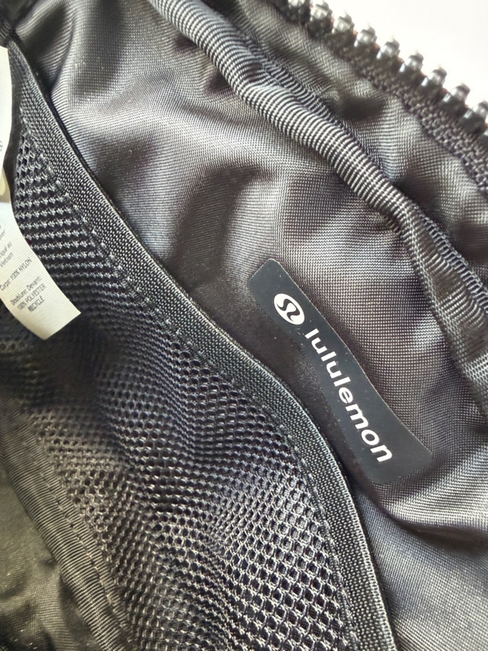lululemon athletica Black Minimalist Belt Bag - Picture 3 of 5